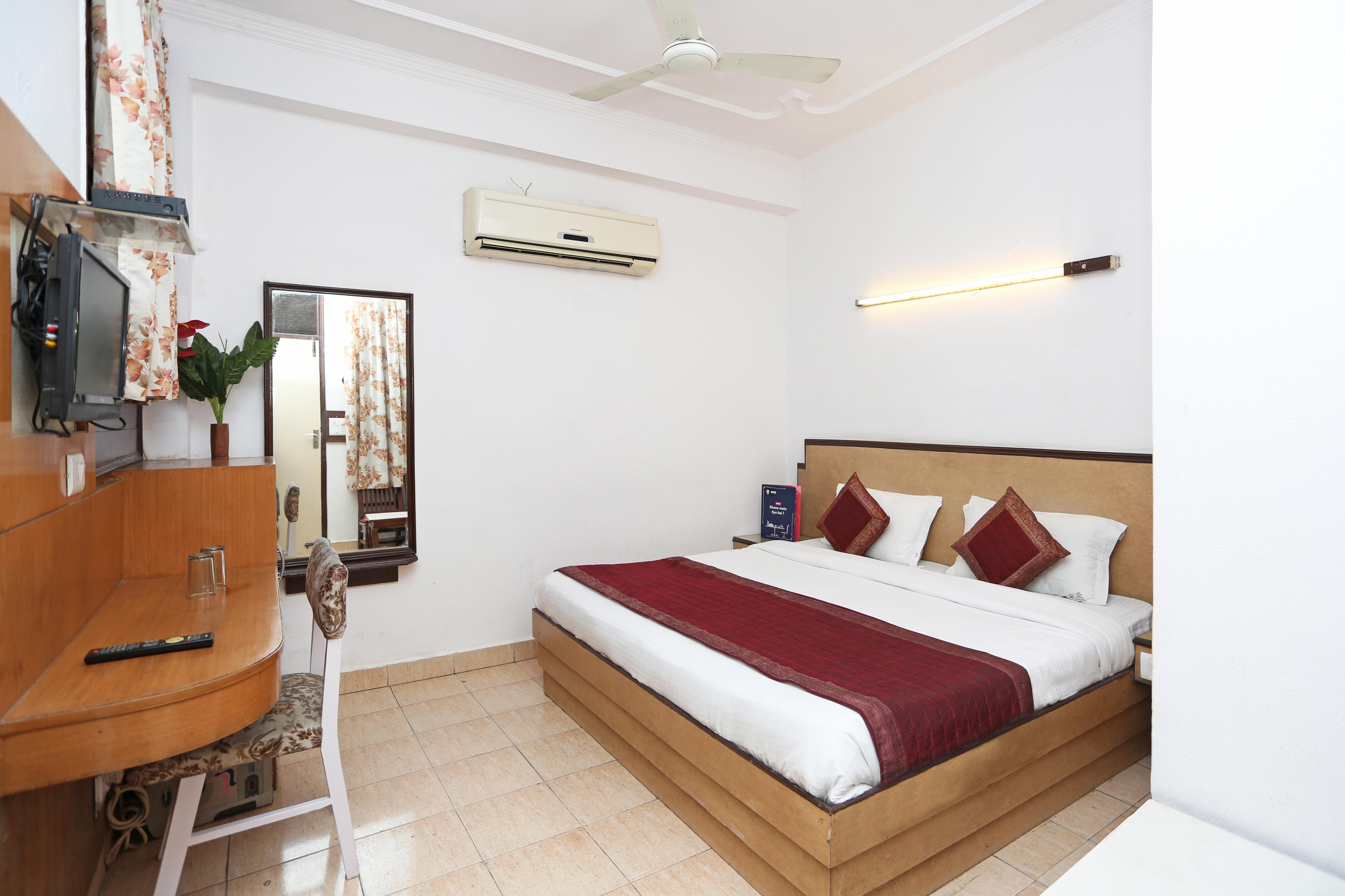 Capital O 10750 Hotel Vivek Neu-Delhi Exterior foto